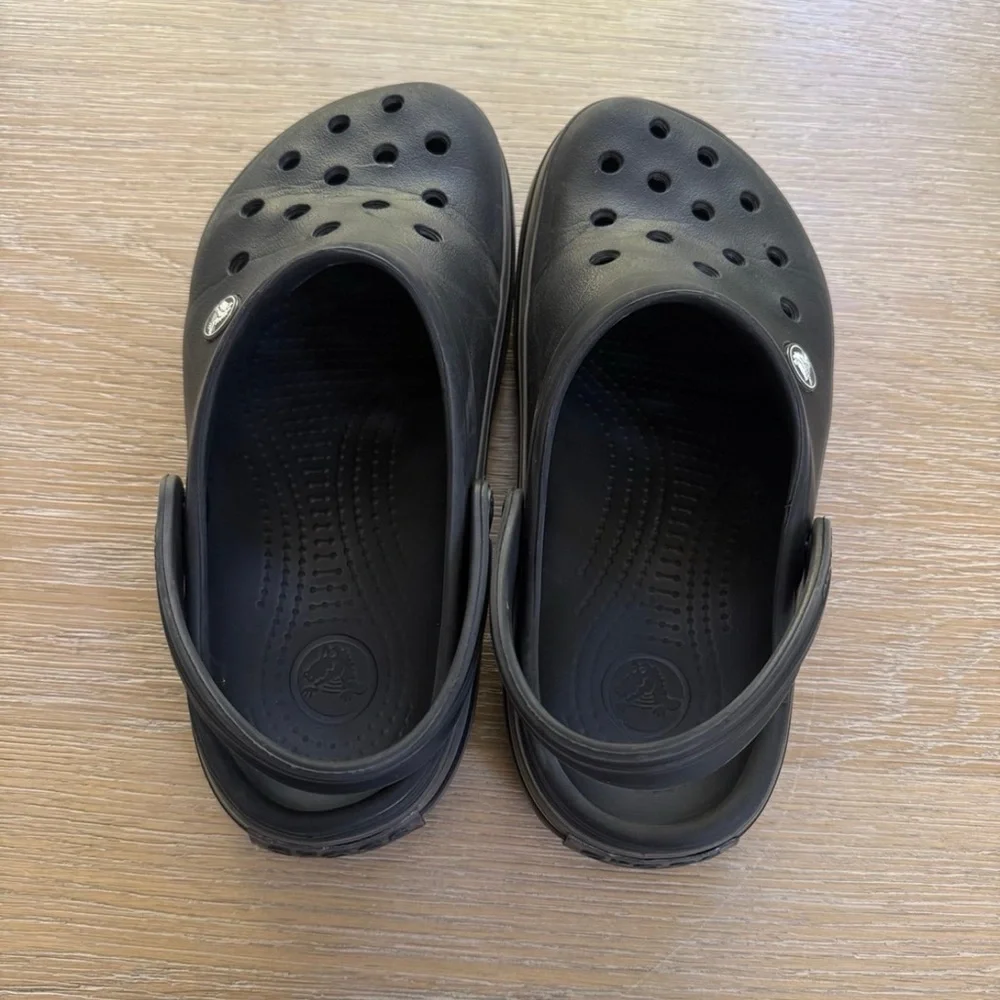 CROCS black & gray color combo crocband platform rubber shoes size 6 kids youth